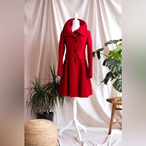 Red Express Peacoat black buttons